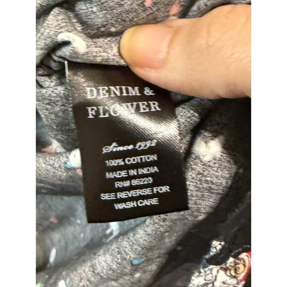 Denim & Flower Astronaut Santa Christmas Button Up Size 13/14 Black Short Sleeve - Picture 5 of 5